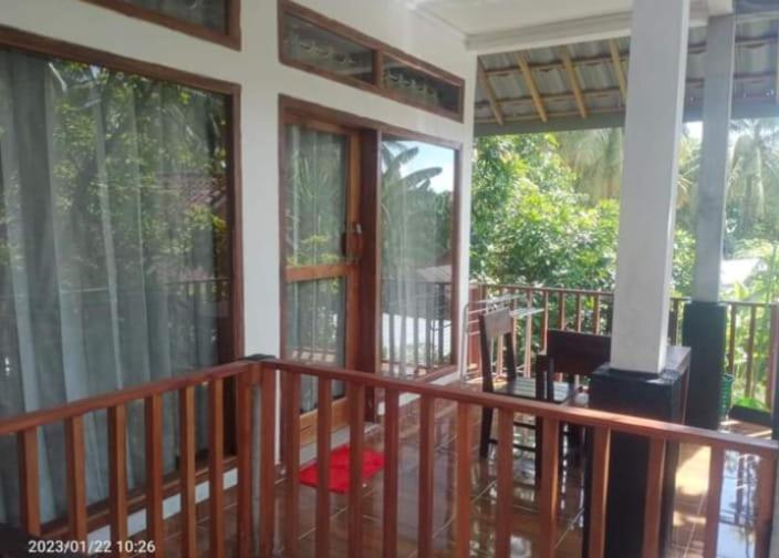 Kri Homestay Kuta  Ngoại thất bức ảnh