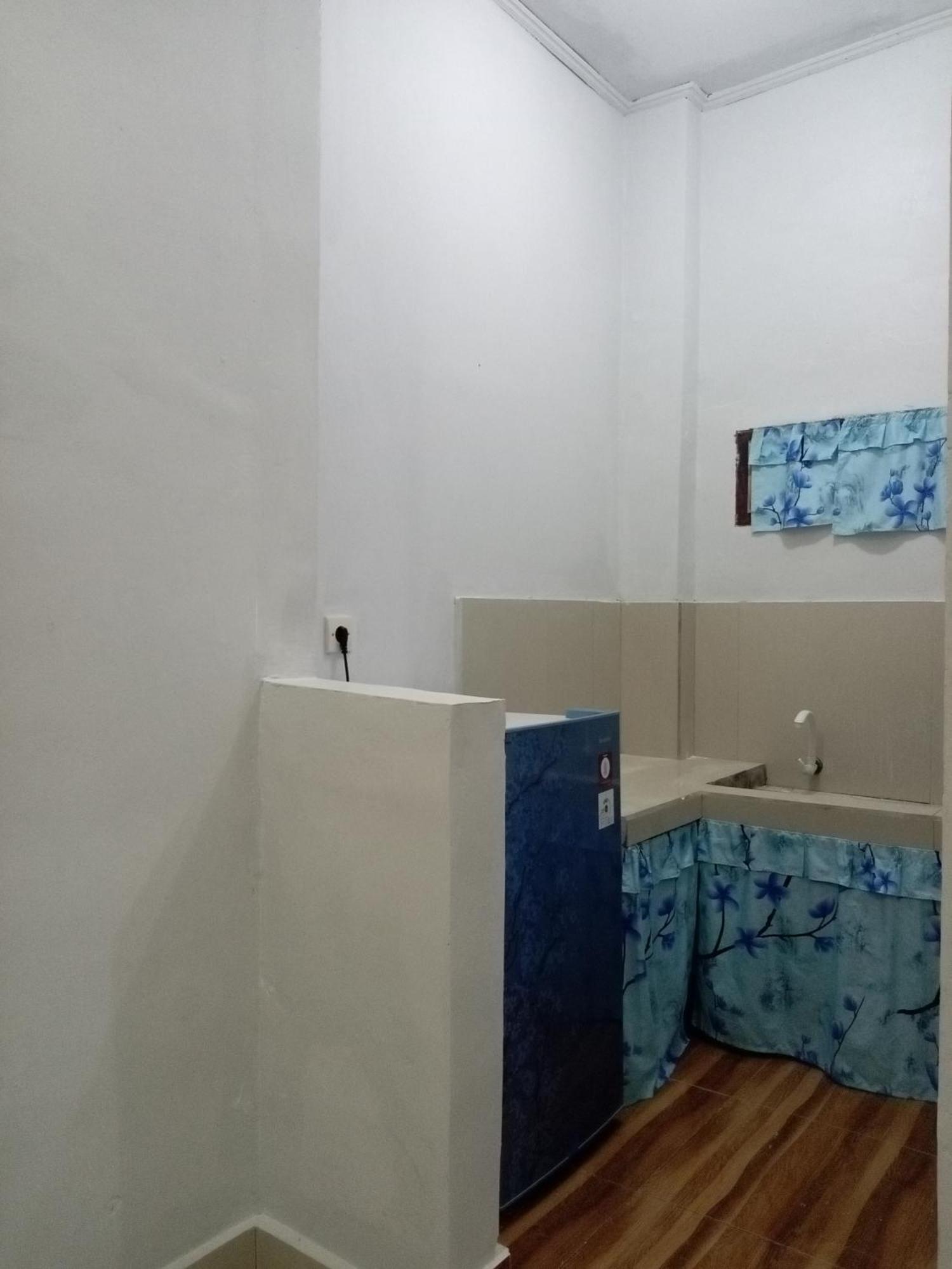 Kri Homestay Kuta  Ngoại thất bức ảnh