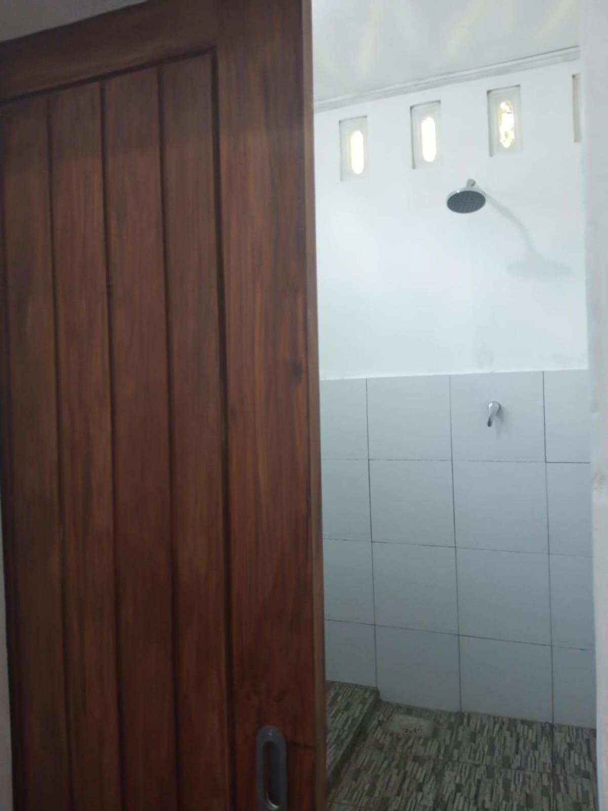 Kri Homestay Kuta  Ngoại thất bức ảnh