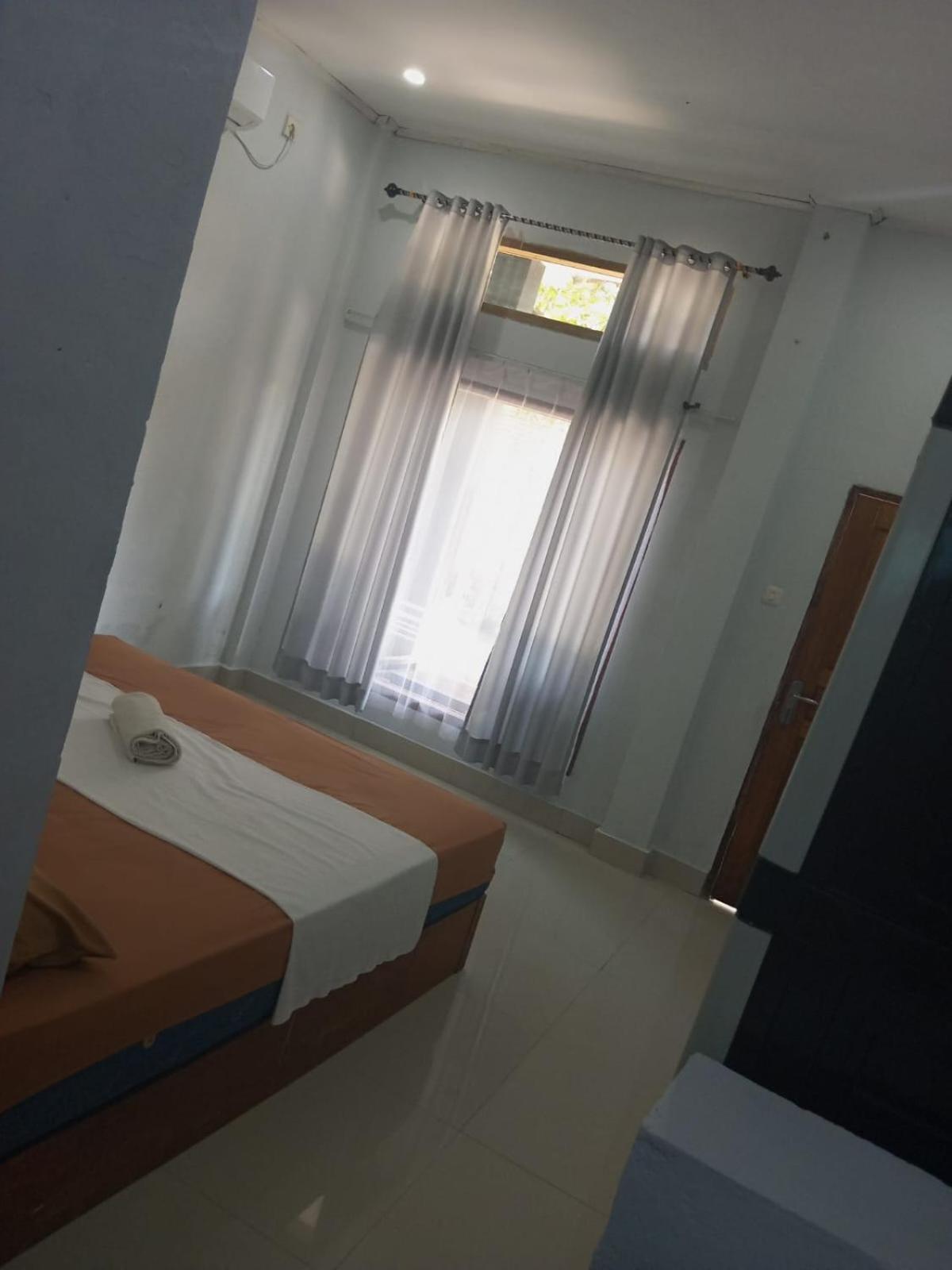 Kri Homestay Kuta  Ngoại thất bức ảnh