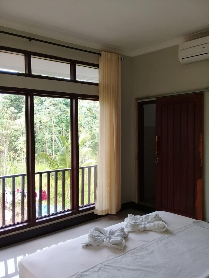 Kri Homestay Kuta  Ngoại thất bức ảnh
