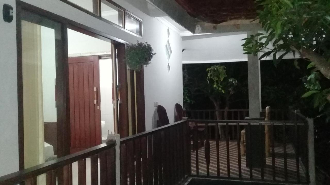 Kri Homestay Kuta  Ngoại thất bức ảnh